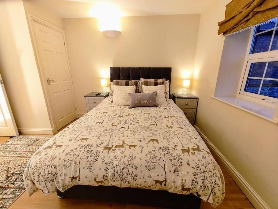 Cosy Central Modern Apartment Nantwich Εξωτερικό φωτογραφία